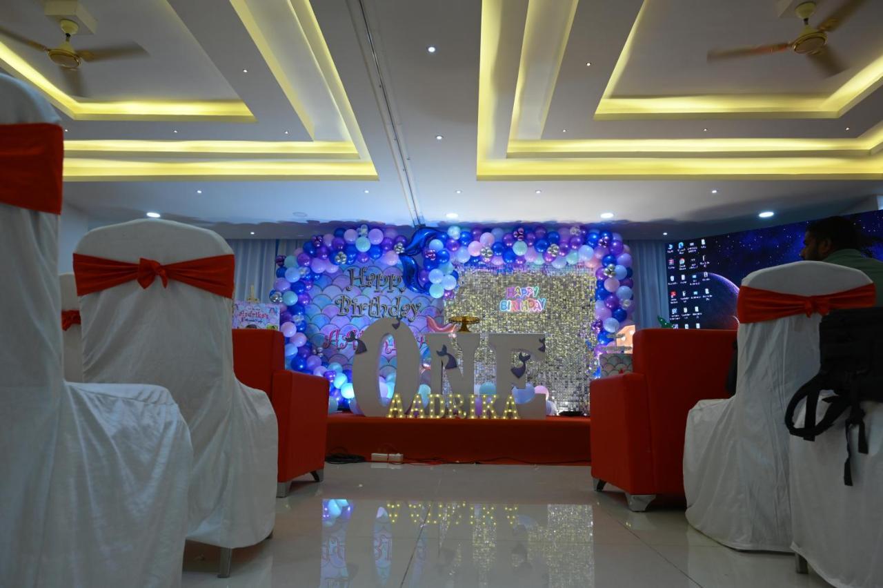 Hotel Hibiscus Tree- Bachupally 하이데라바드 외부 사진